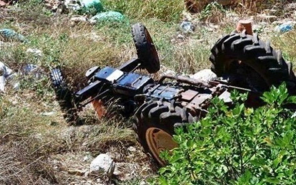 Κρήτη: Ηλικιωμένος σκοτώθηκε από ανατροπή τρακτέρ - Τον βρήκε ο γιος του