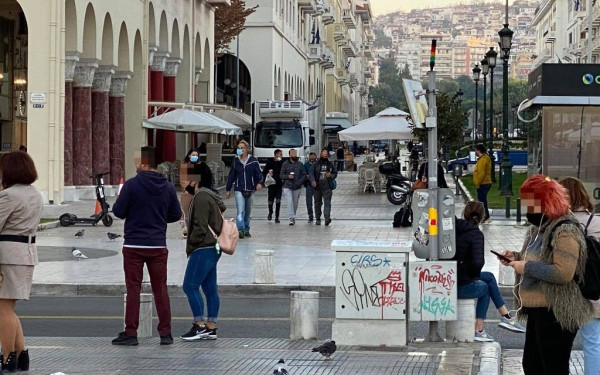 Σχεδόν διπλάσια κρούσματα από την Αττική καταγράφει σήμερα η Θεσσαλονίκη 