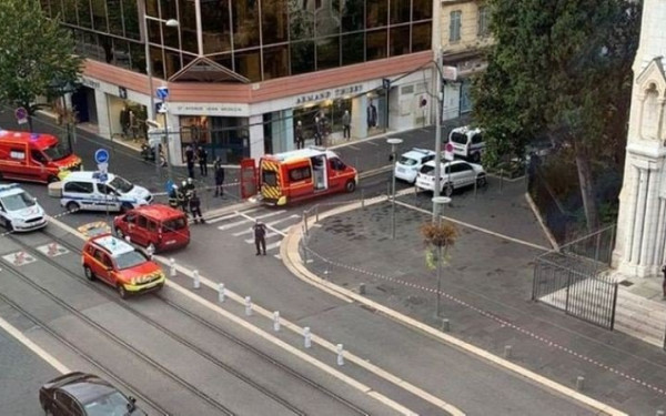 Γαλλία -Νίκαια: Στον τόπο της επίθεσης μεταβαίνει ο Μακρόν