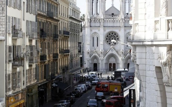 Ένας 25χρονος με το όνομα Μπραχίμ ο δράστης της επίθεσης με τρεις νεκρούς στη Νίκαια της Γαλλίας