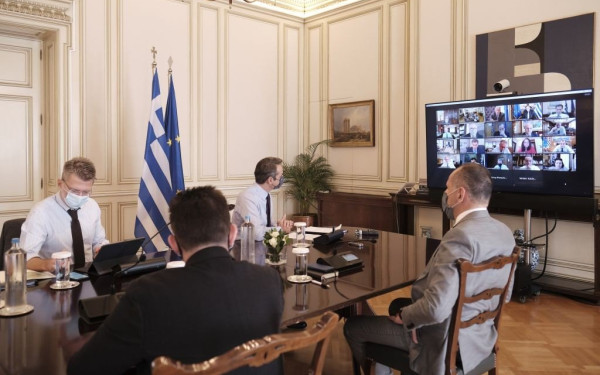 Νέα μέτρα ανακοινώνει αύριο ο Μητσοτάκης - "Κόκκινες" Θεσσαλονίκη, Λάρισα και Ροδόπη