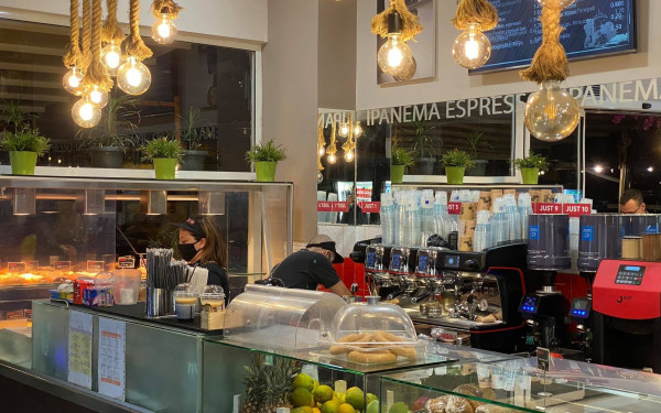 Θεσσαλονίκη: Σύγχυση με τα takeaway- Λειτουργούν μέχρι να εκδοθεί νέο ΦΕΚ