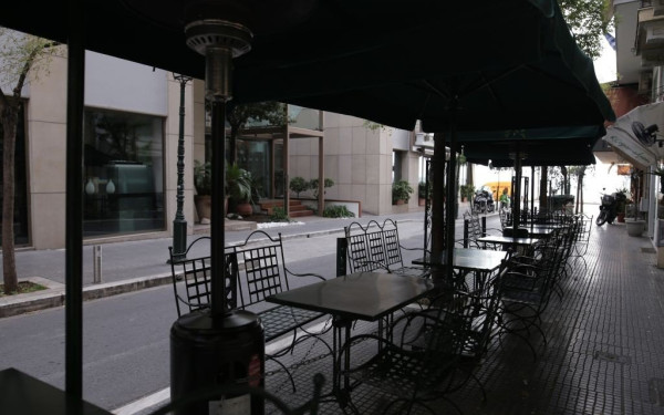 Lockdown στη Θεσσαλονίκη: Κατεβάζουν ρολά λιανεμπόριο, εστίαση -Κλειστές και οι εκκλησίες