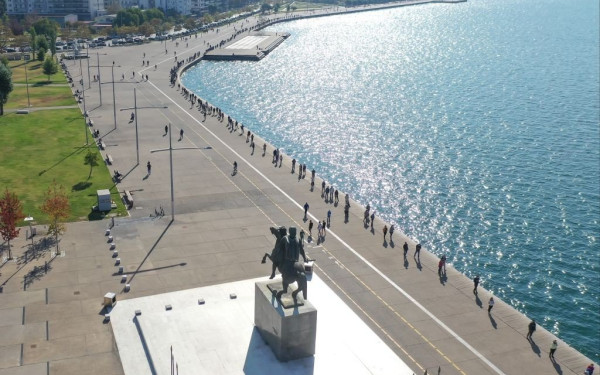 Στο "κόκκινο" από αύριο στις 6 π.μ. Θεσσαλονίκη, Λάρισα, Ροδόπη