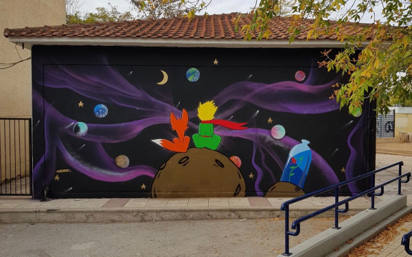 Καλαμαριά: Ο «Μικρός πρίγκηπας» ζωντάνεψε τον τοίχο του 23ου δημοτικού σχολείου