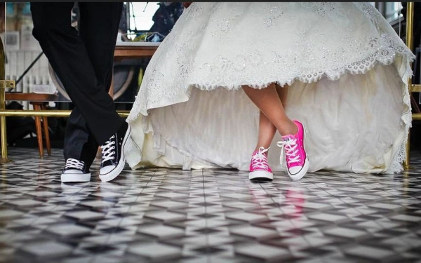 Γάμος-υγειονομική βόμβα στη Νάουσα: Μεγάλη διασπορά κρουσμάτων σε χωριό μετά το γλέντι (Βίντεο)