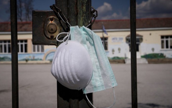 Πελώνη: Δεν είναι βέβαιο ότι θα ανοίξουν τα σχολεία τη Δευτέρα, ούτε το click away