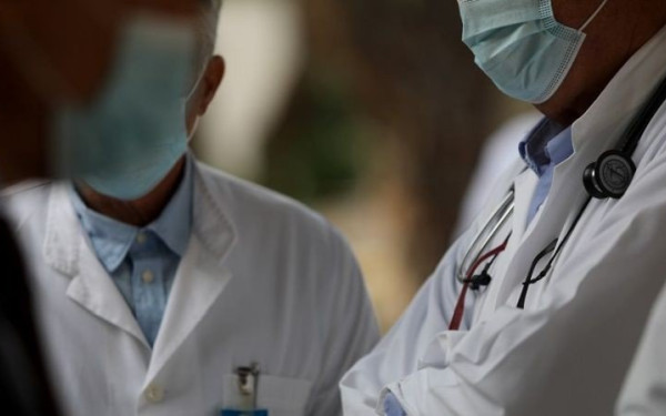 Αρχίζει σήμερα η ενημέρωση για καταγραφή των υγειονομικών που θα εμβολιασθούν πρώτοι