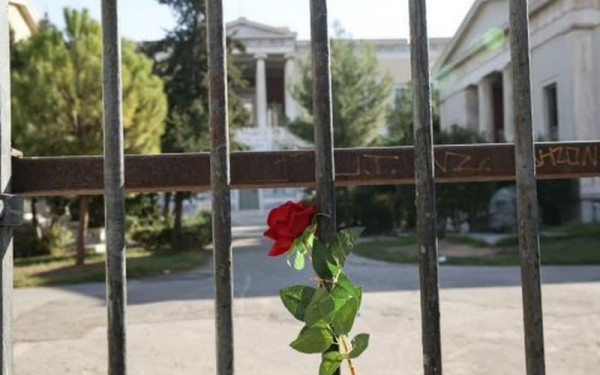 Η εξέγερση του Πολυτεχνείου 47 χρόνια μετά (Φωτ.)