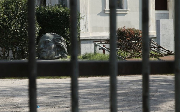 Δρακόντεια μέτρα ασφαλείας για να αποφευχθούν οι συγκεντρώσεις για την επέτειο του Πολυτεχνείου