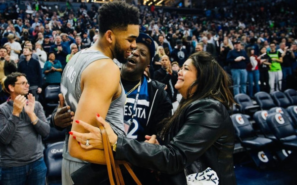 ΝΒΑ: Το δράμα του Καρλ Άντονι Τάουνς με τον κορονοϊό (βίντεο)