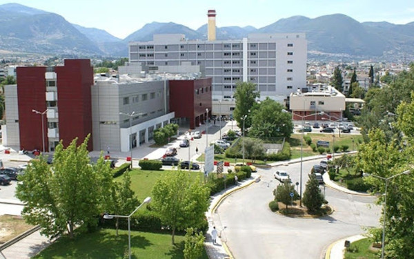 Πάτρα: Κερδίζει τη μάχη με τη μηνιγγίτιδα ο 20χρονος φοιτητής - Καλά στην υγεία τους και οι άλλοι δύο φοιτητές