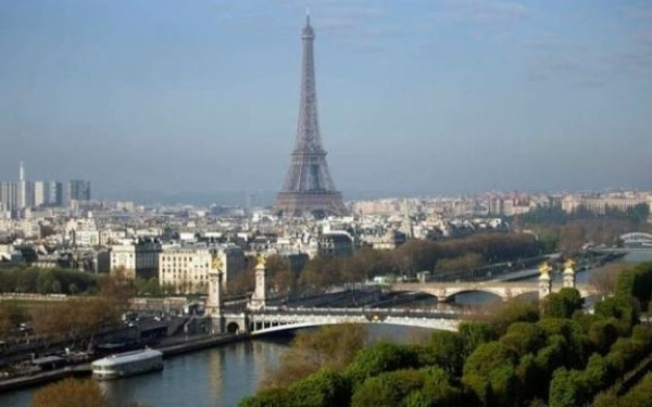 Μόνο με τεστ COVID-19 θα ταξιδεύουν οι Κινέζοι στη Γαλλία