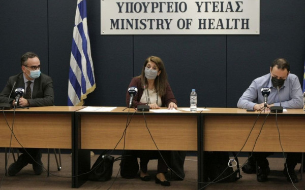 Μείωση των εισαγωγών στα νοσοκομεία, πρώτα σημάδια σταθεροποίησης των διασωληνωμένων