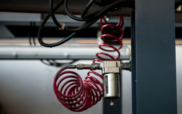 ΚΤΕΟ: 1,8 εκατομμύρια ανέλεγκτα αυτοκίνητα κυκλοφορούν στους δρόμους (βίντεο)