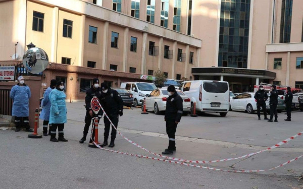 Τουρκία: Στους 10 οι νεκροί από φωτιά σε νοσοκομείο της Γκαζιαντέπ