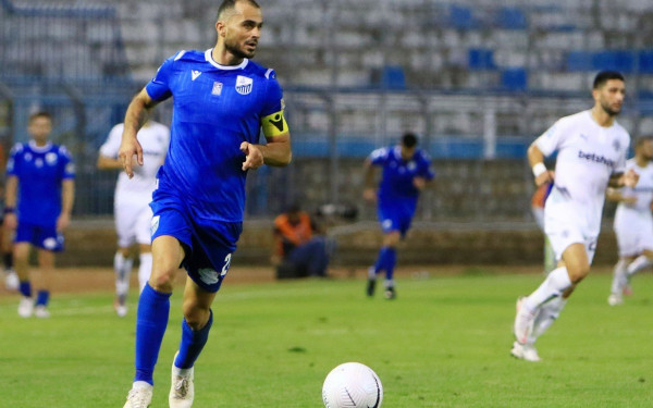 Κορονοϊός: Στο νοσοκομείο με αναπνευστικά προβλήματα ο Βύντρα