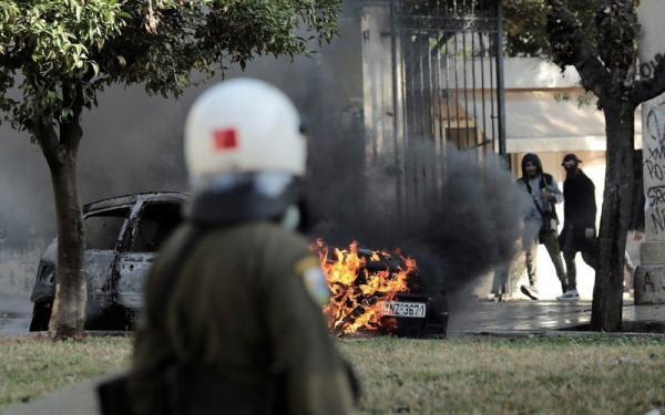 Θάνατος 16χρονου: Επεισόδια και στην Πάτρα