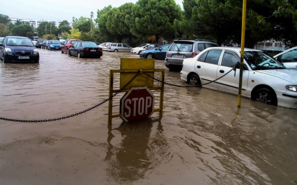 Ισπανία - πλημμύρες: Οι κάτοικοι της Βαλένθια κλήθηκαν να επιστρέψουν στα σπίτια τους