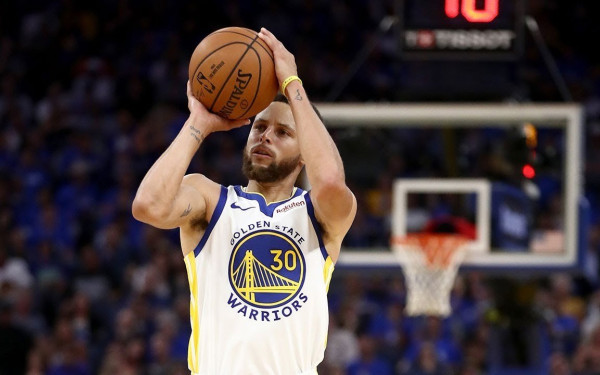 Στο πάνθεον των μεγάλων σουτέρ του NBA ο Στεφ Κάρι