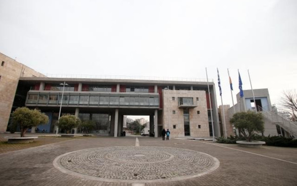 Συνάντηση νυν και πρώην δημοτικών συμβούλων με το βλέμμα στραμμένο... στο δήμο Θεσσαλονίκης