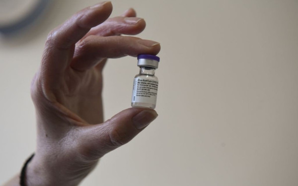 Ο ΣΥΡΙΖΑ καλεί τη ΝΔ να ακολουθήσει το Συμβούλιο της Ευρώπης που πιέζει για άρση της πατέντας του εμβολίου κατά του κορονοϊού