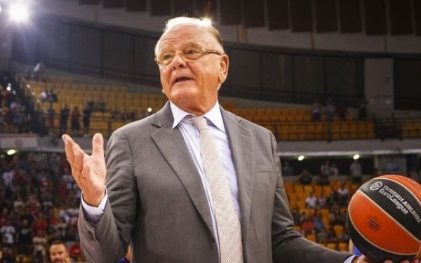 EOK: "Έφυγε μία μεγάλη προσωπικότητα του μπάσκετ"