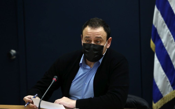 Μαγιορκίνης για Θεσσαλονίκη: Το καμπανάκι θα το χτυπάμε 10 φορές για τον συνωστισμό