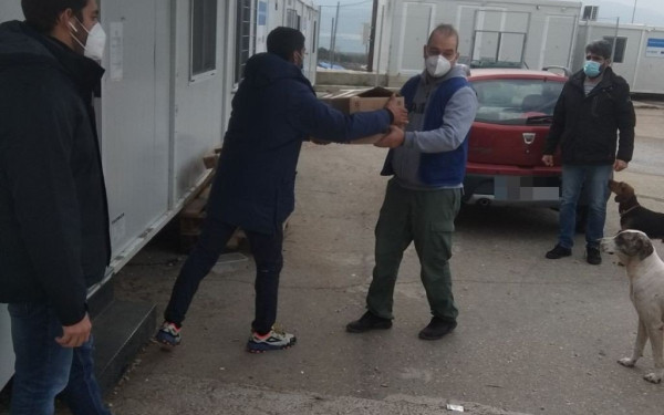 Το ΠΑΜΕ... πήγε στο Βαγιοχώρι για καλό σκοπό (φωτ.)