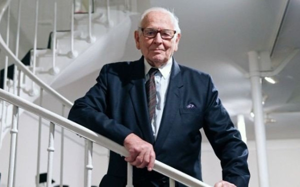 Πέθανε ο διάσημος γάλλος σχεδιαστής Πιερ Καρντέν