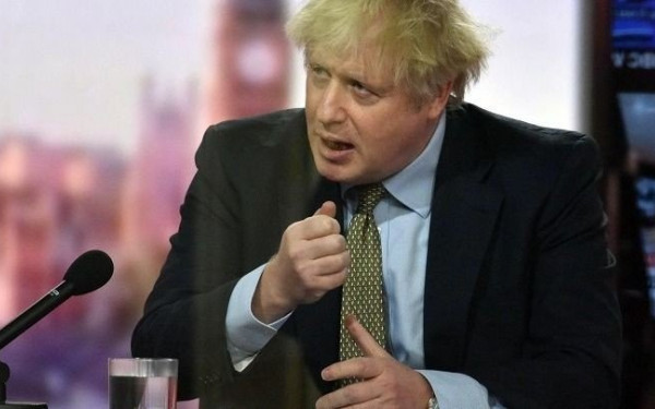 Μπόρις Τζόνσον: Η Γερμανία επιθυμούσε να παραδοθεί η Ουκρανία σε περίπτωση επίθεσης από τη Ρωσία
