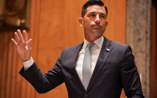 Παραιτήθηκε ο υπηρεσιακός υπουργός Εσωτερικής Ασφαλείας των ΗΠΑ