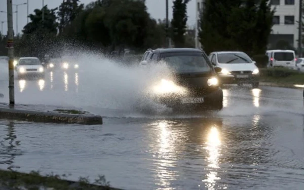 «Κακοκαιρία νυφίτσα»: Παράταση των βροχών μέχρι το Σάββατο βλέπουν οι μετεωρολόγοι