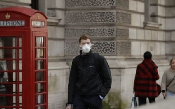 Βρετανία: Όλος ο πληθυσμός άνω των 50 ετών έλαβε μια πρώτη δόση εμβολίου κατά της COVID-19