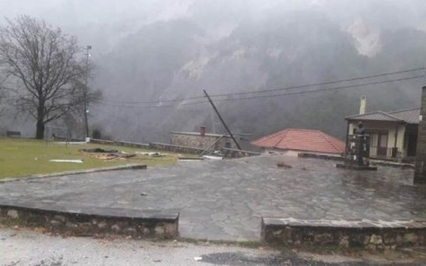 Ανεμοστρόβιλος έπληξε την ορεινή Άρτα