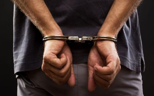 Θεσσαλονίκη: Επεισόδιο με πυροβολισμούς σε χωριό του Λαγκαδά - Χειροπέδες σε έναν 42χρονο Θεσσαλονίκη: Επεισόδιο με πυροβολισμούς σε χωριό του Λαγκαδά - Χειροπέδες σε έναν 42χρονο