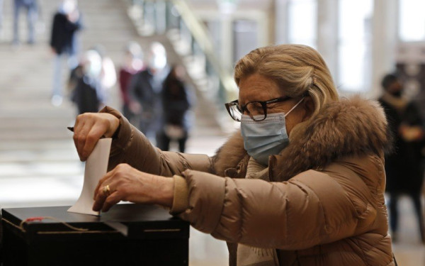 Πορτογαλία: Τα μισά κρούσματα στη Λισαβόνα οφείλονται στη βρετανική μετάλλαξη του κορονοϊού