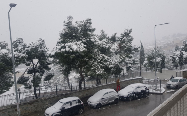 Περιήγηση στη χιονισμένη Θεσσαλονίκη με το φακό του makthes.gr  (φωτ.)