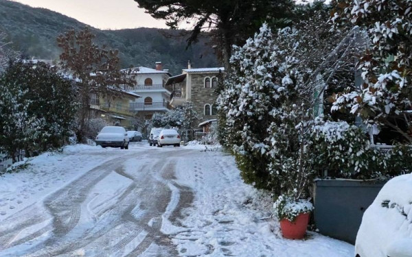 Ο "Λέανδρος" πολιορκεί τη Βόρεια Ελλάδα - Κατάλευκος ο Χορτιάτης (Βίντεο- Φωτ.)