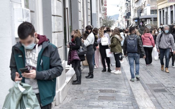 Τζανάκης: Το τρίτο κύμα χτυπά ήδη στην Αττική - Πάνω από 1.300 τα ημερήσια κρούσματα