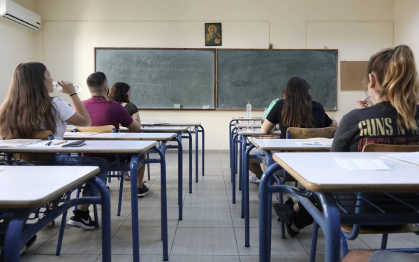 Τα 153 έφτασαν τα κρούσματα COVID-19 που ανιχνεύθηκαν στα λύκεια της κεντρικής Μακεδονίας