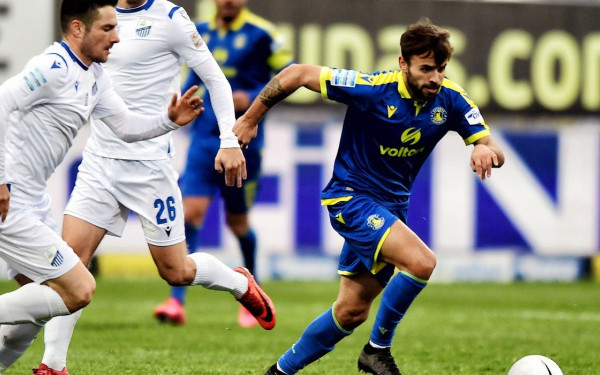 Super League: Βαθμό-χρυσάφι η Λαμία στην Τρίπολη (βίντεο)