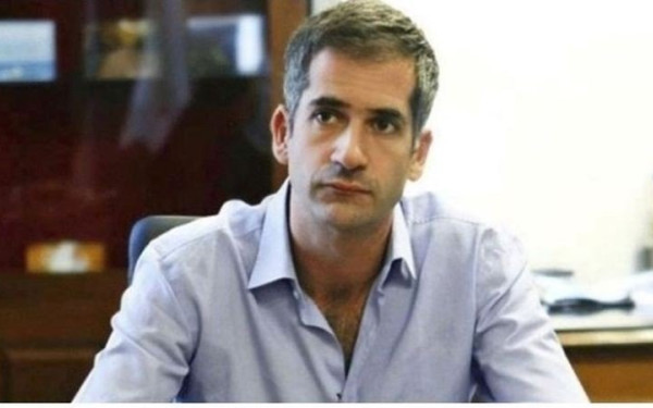 Ο Μπακογιάννης διέγραψε από την παράταξή του τη σύζυγο του βιαστή της 12χρονης