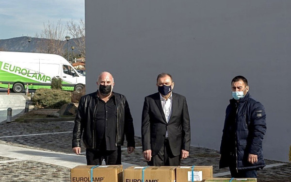 Μάσκες και αντισηπτικά για τα σχολεία παρέλαβε ο δήμος Πυλαίας Χορτιάτη