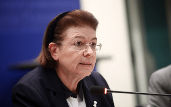 Διαβεβαιώσεις Μενδώνη στη Βουλή για τη στάση της Ελλάδας εν μέσω των διαπραγματεύσεων για την επιστροφή των Γλυπτών του Παρθενώνα