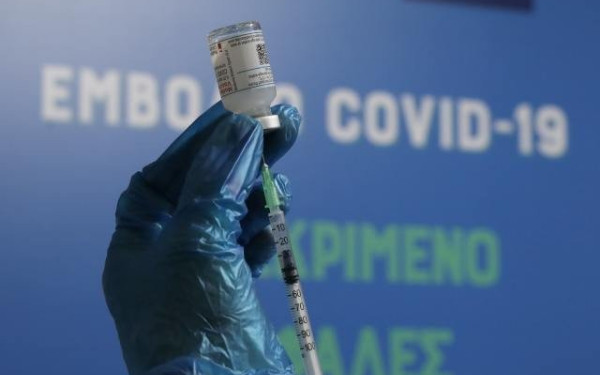 Δημοσκόπηση Pulse: Συντριπτικό "ναι" στα εμβόλια λένε οι Έλληνες