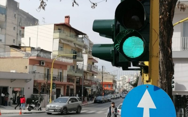 Θεσσαλονίκη: Αλλάζουν τα φανάρια σε κεντρικό δρόμο - Με τροχονόμο η κυκλοφορία