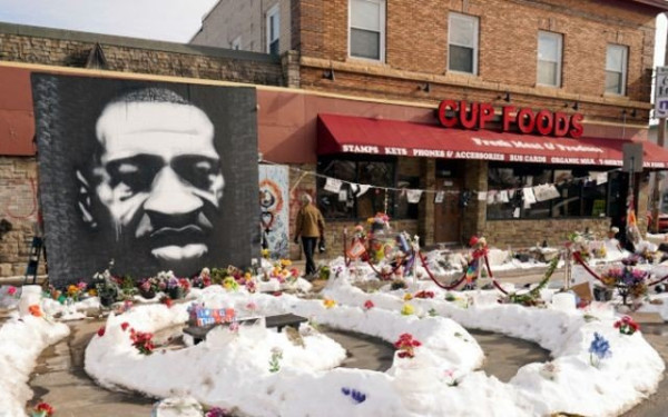 ΗΠΑ: Επίθεση με μαχαίρι στον αστυνομικό που καταδικάστηκε για τον φόνο του Τζορτζ Φλόιντ στη φυλακή