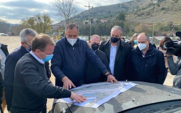 Κ. Καραμανλής από Θεσσαλία: Το υπουργείο Υποδομών έστειλε άμεσα 40 τροχόσπιτα - Αύριο και οι πρώτοι οικίσκοι 