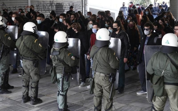 ΑΠΘ: Παρέμβαση από τον κοσμήτορα της Φιλοσοφικής, Δ. Μαυροσκούφη